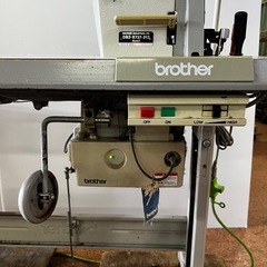 引き取り可 brother ブラザー 業務用ミシン F-40 DB2-B737-313MarkⅡ MADE IN JAPAN 100V 動作確認済みの画像