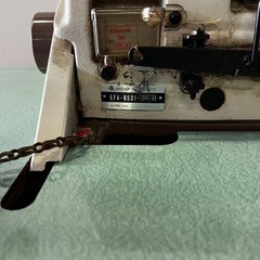 引き取り可 brother ブラザー 業務用ミシン brother ブラザー EF4-B531-041-5　MADE IN JAPAN 100V 動作確認済みの画像