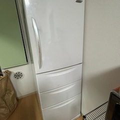 冷蔵庫の画像