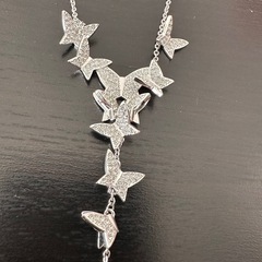 SWAROVSKI ネックレスの画像