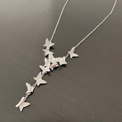 SWAROVSKI ネックレスの画像