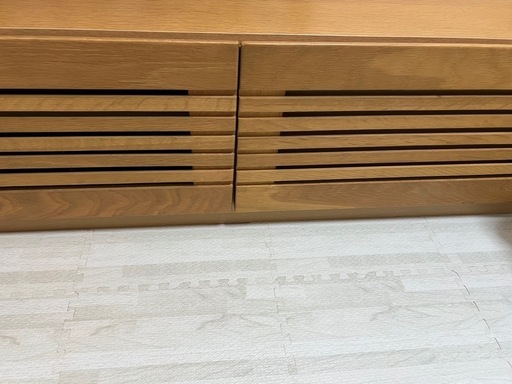 美品　テレビ台