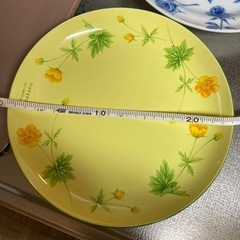 大皿4枚不揃いの画像