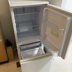 冷蔵庫の画像