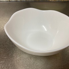 白いボウルの画像