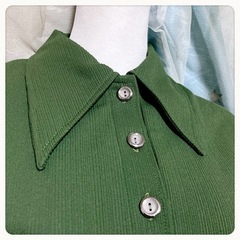 ꒰昭和レトロ꒱長袖 ブラウス 緑色 ボタンシャツ トップスの画像