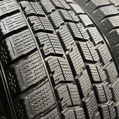 タイヤ走行短め【GOODYEAR ICENAVI7/8 205/65R16】スタッドレス【ravrion LUMIERE 16インチ 6.5J5HPCD114.3+47】ヤリスクロス等　(MTD910)クレジットカード QRコード決済可能の画像