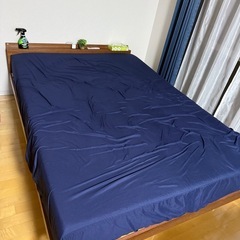ダブルベッド