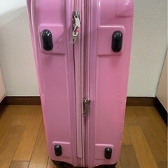 キャリーケースの画像