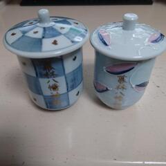 蓋付き湯呑みの画像