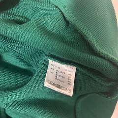 パーカー 緑 Mの画像