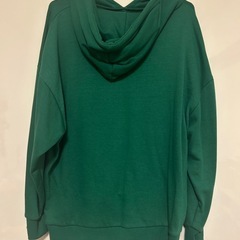 パーカー 緑 Mの画像