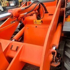 ZW80 ホイールローダー タイヤショベル 日立建機の画像