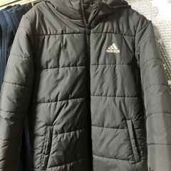adidasダウン160