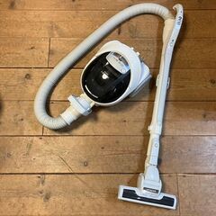 日立 紙パック式掃除機 CV-KS9（2013年製）