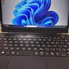 【交渉中】わずか800g！正規Windows11搭載。高性能i5・SSD搭載超軽量ﾉｰﾄﾊﾟｿｺﾝ