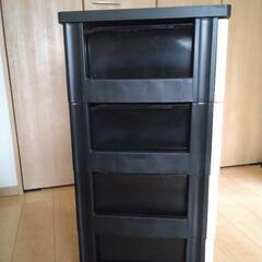 最終値　天板木目調　4段チェストの画像