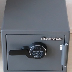 テンキー式金庫, 耐火耐水金庫,美品, 中古, 購入価格3万5千...