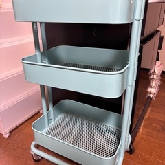受渡し決定IKEAラックの画像