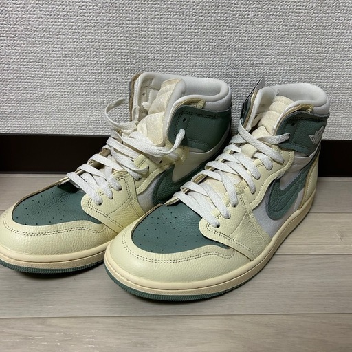 スニーカー Nike Women's Air Jordan 1 High MM \