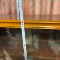 レトロな食器棚の画像