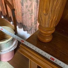 レトロな食器棚の画像