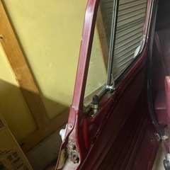 ▪️部品取り▪️スバル　昭和43年度のドアが前開き、窓は三角ありのレトロな車の画像