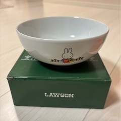(取引中、募集停止)ミッフィー、リラックマ新品、食器セット差し上げます。の画像