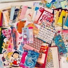 【文房具110点】女の子 大量　ステーショナリー 　レターセット メモ帳 ノート　シール　雑貨 筆記具 ティーンズ　子供  女児　段ボールパンパンの画像