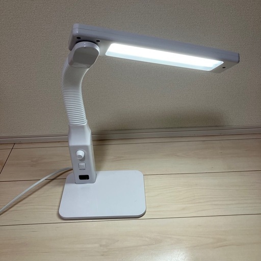 LEDデスクスタンド