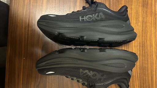 HOKA　BONDI 9　試着のみ新品