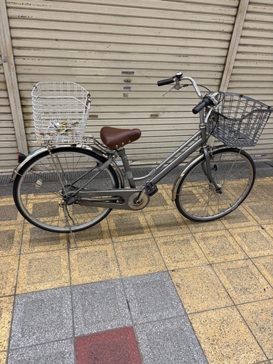 26インチ　シティーバイク　三段変速＆オートライト付