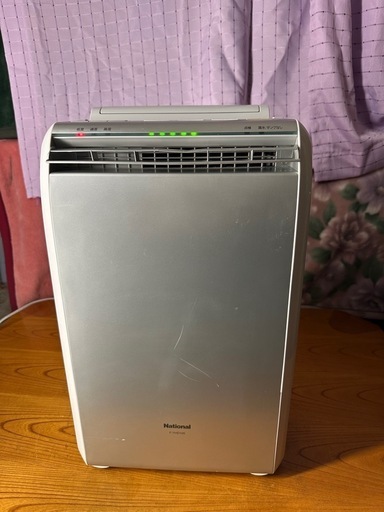 プライスダウン！！National F-YHD100 除湿機