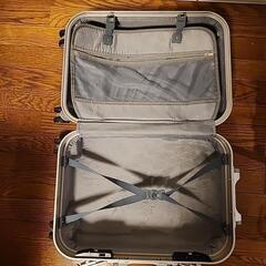 (取引中)スーツケースの画像