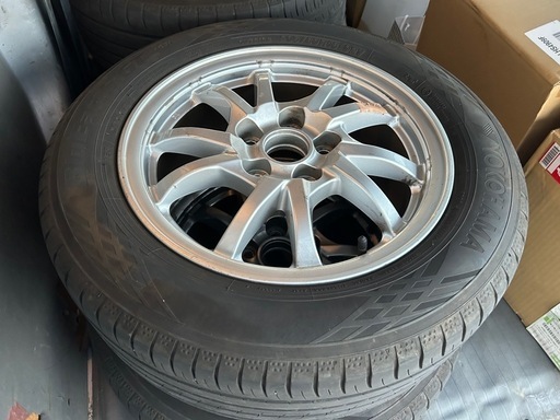 プリウスα  純正タイヤホイールセット