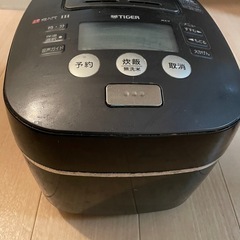 タイガー　炊飯器　JKX-V100 ブラック　5.5合の画像