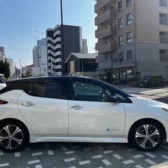 H30年式 日産リーフ　X 純正ナビ　シートヒーター　禁煙車両　電気自動車の画像