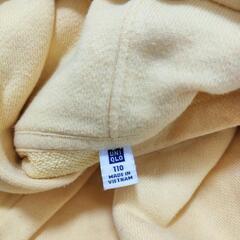 【美品】ユニクロ スウェットプルパーカ 110の画像