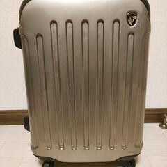 【鍵付き・美品】スーツケースの画像