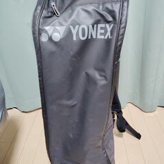 硬式テニスラケットバッグ　6本サイズ　中古　無料