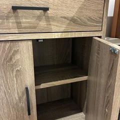 【無料/訳あり】扉付き収納棚/二段収納の下段のみの画像