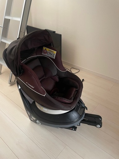 コンビ　チャイルドシート　回転
