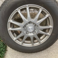 スタッドレスタイヤ　2024.01購入　ピレリ　195/65R1...