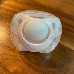 NUK ヌーク　おしゃぶり　ピンク　