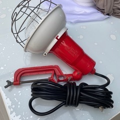 投光器
