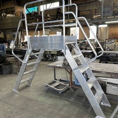 渡り足場 天板高さ:1m50cm 組立式 定置型 CSE-1510AS アルインコ　足場　脚立
