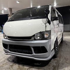 200系ハイエースFバンパー