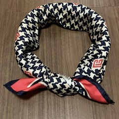 ピエールバルマン　PIERRE BALMAIN スカーフ　レトロの画像