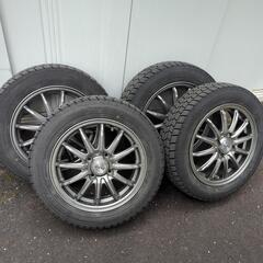 スタッドレスタイヤの画像