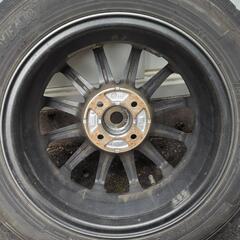 スタッドレスタイヤの画像